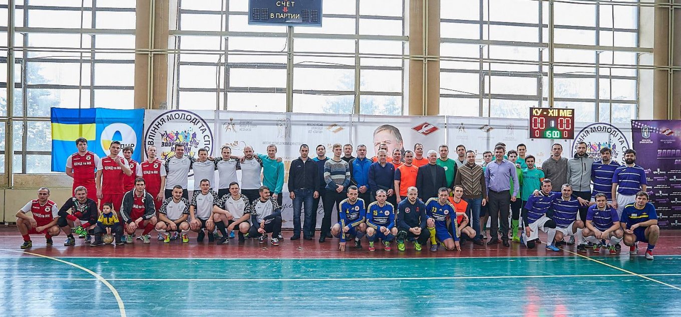 «Надзвичайні новини» взяли участь у футзальному турнірі «Меморіалу Володимира Баженкова»