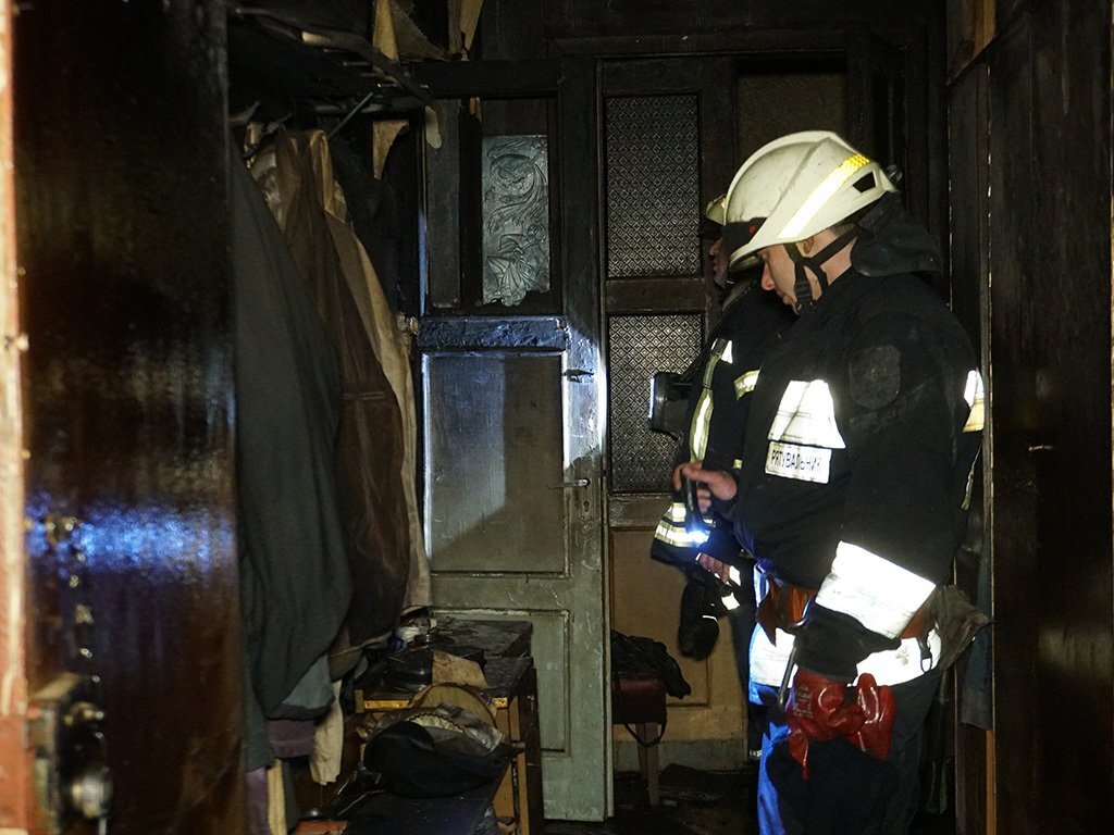 У Дніпрі чоловік заживо згорів у власній квартирі  ГУ ДСНС у Дніпропетровській області