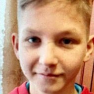 Пішов з ліцею і зник дорогою додому: на Київщині шукають хлопчика (фото)