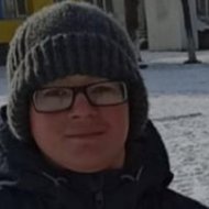 Сів у трамвай на зупинці поблизу школи-інтернату: у столиці зник хлопчик з вадами зору (фото)