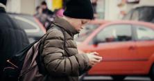 Не втикай: в Одесі зняли ролик про пішоходів зі смартфонами