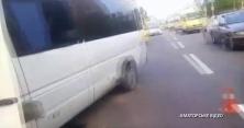 З'явилися нові подробиці страшної ДТП з маршруткою у столиці (відео)