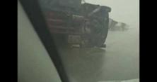 У Росії потужний ураган з градом зносив фури з доріг (відео) 