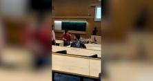 Корова прийшла на лекцію в інститут (відео)