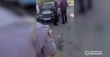 На Вінниччині "продавці електротоварів" жорстоко побили та пограбували літнього чоловіка (відео)