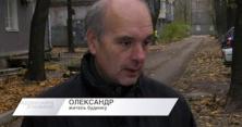 У Дніпрі власник агенції з нерухомості руйнує будинок задля продажу (відео)
