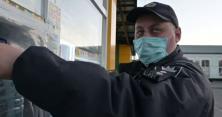 З п'ятилітрової пластикової тари: на Черкащині в тютюнових кіосках продають горілку (відео)