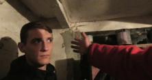 На Київщині чоловіки катували 19-річного хлопця декілька годин (відео)