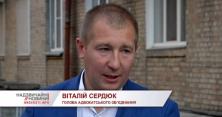 Винесли апаратуру та зламали двері в офісі столичної IT-компанії під час обшуку (відео)
