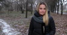 Викинули біля дороги: На Дніпропетровщині знайшли замордований труп молодої жінки (відео)