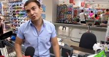 Рейд київськими супермаркетами: запліснявіла ковбаса та небезпечні солодощі (відео)