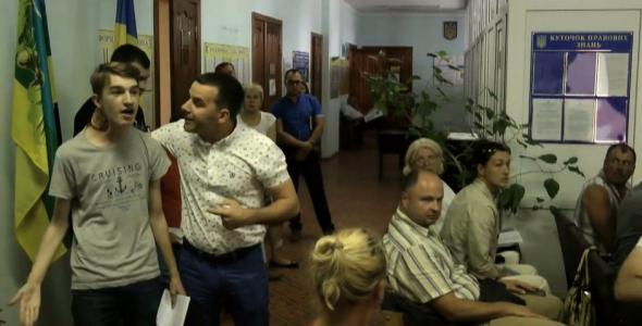 Старшокласник з Київщини попри страшні погрози бореться з корупцією (відео)