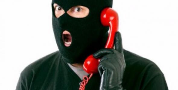 «Ваш син в поліції! Потрібні гроші»: телефонного афериста нарешті зловили (відео)