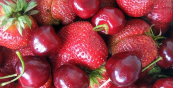 ​Купи смерть: у яких фруктах і овочах живуть нітрати і пестициди? Рейд по маркетам і ринкам (відео)
