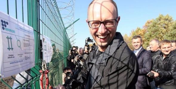 Стіна Яценюка: хто отримує мільйони за облаштування кордону (відео)
