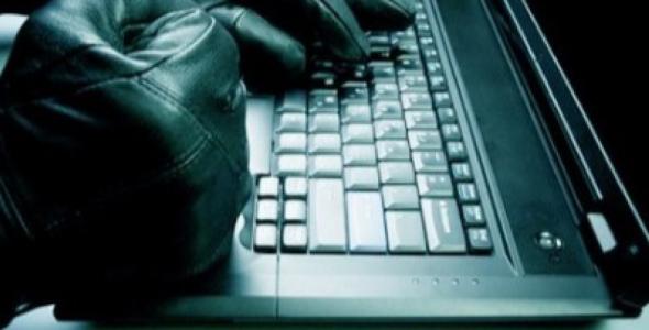Нові схеми кібер-злочинців: шахраї крадуть гроші з банківських карток (відео)
