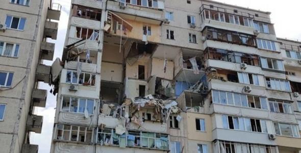 Вибух будинку в Києві показали з висоти пташиного польоту (відео) 