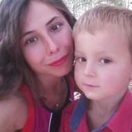 На Полтавщині зникла молода мама з маленьким сином (фото)