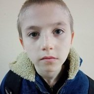 Вдень пішов з дому і не повернувся: у Дніпрі зник 9-річний хлопчик (фото)